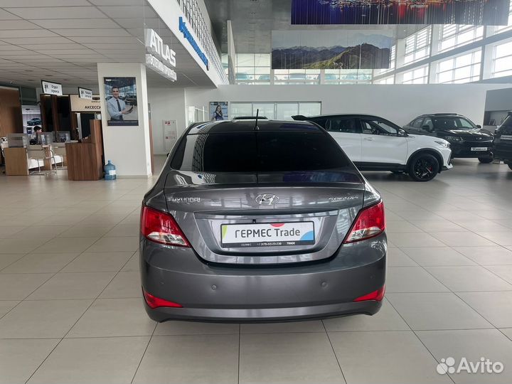 Hyundai Solaris 1.6 AT, 2015, 154 000 км