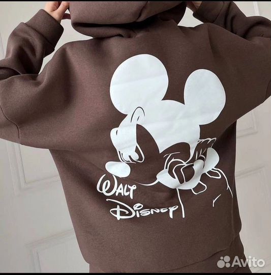 Спортивный костюм женский