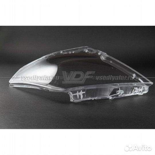 Стекло для фары Nissan Patrol Y62 (2010-2018) Прав