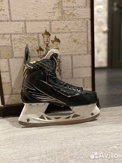 Коньки CCM Tacks 6092 Sr 9