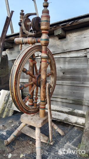 Прялка деревянная