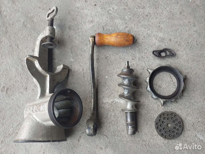 Мясорубка ручная СССР чугунная