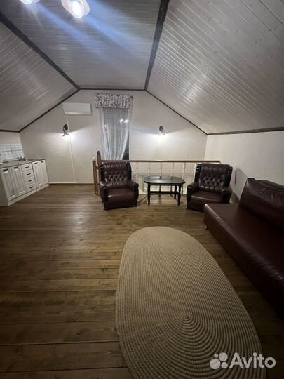 Дом с беседкой и баней