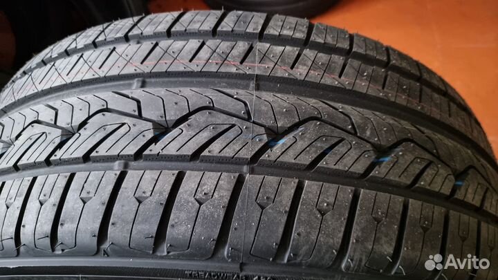 Nitto NT421Q 245/45 R20