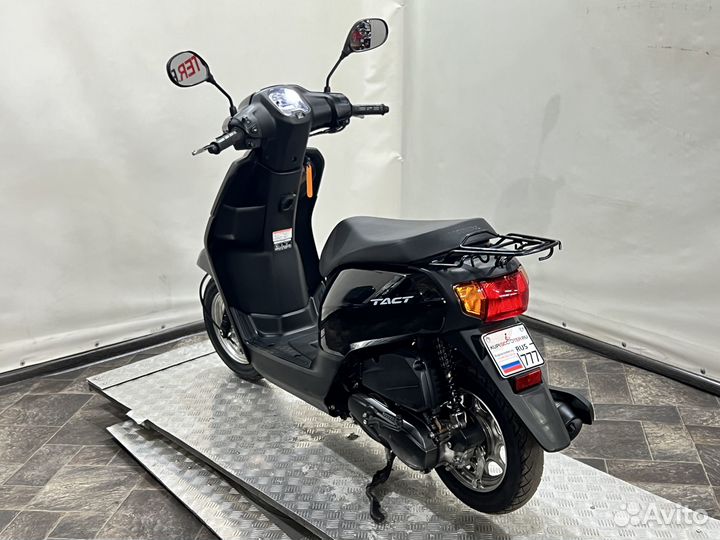 Скутер Honda Tact