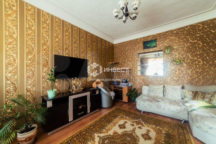 Комната 31,8 м² в 7-к., 2/2 эт.