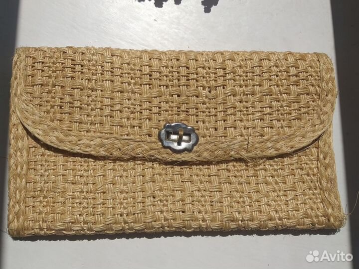 Соломенный клатч