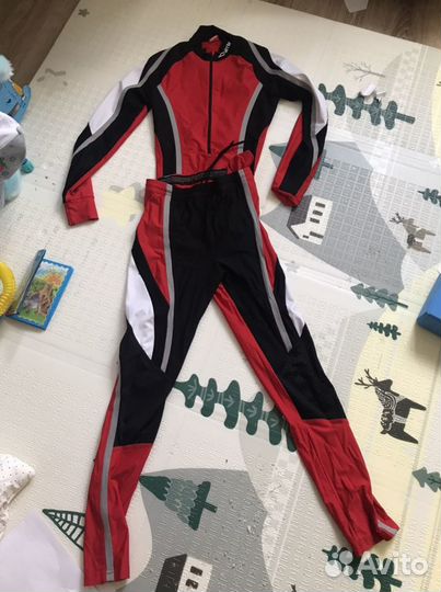 Лыжный комбинезон