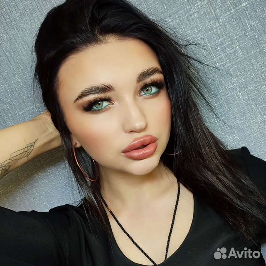 Макияж, Прическа