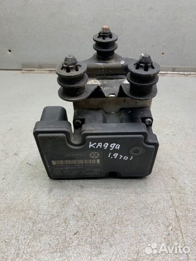 Блок ABS Volkswagen Caddy 3 1.9 BLS 2008