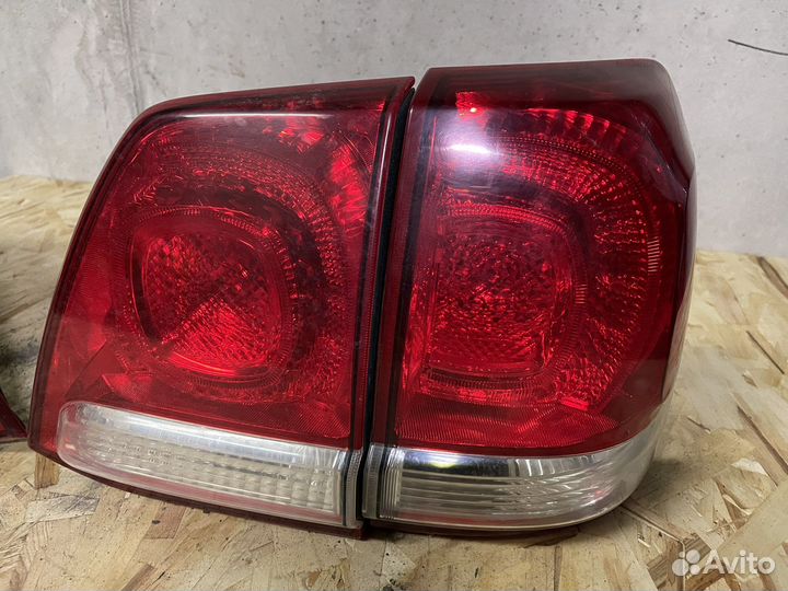 Фонари Toyota land cruiser 200