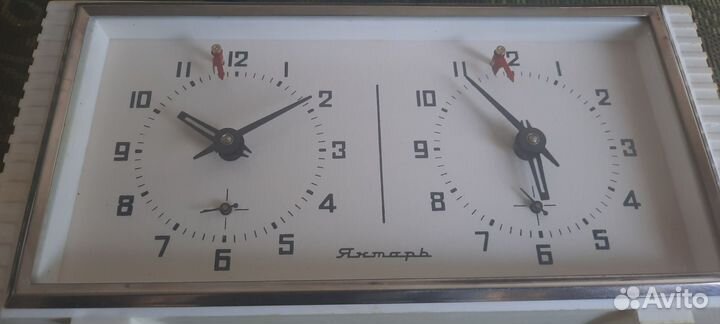 Часы шахматные янтарь