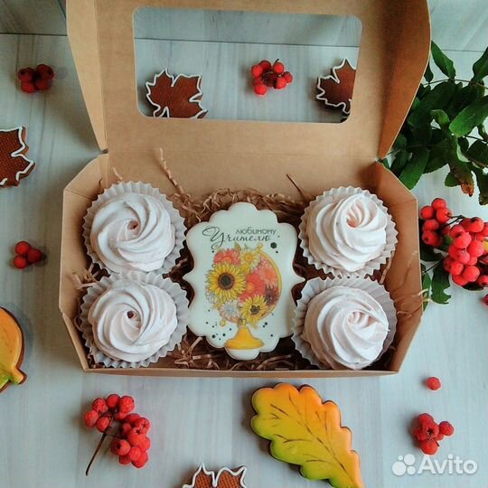 Медово-имбирные пряники и зефир на день учителя