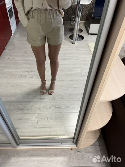 Кожаные шорты