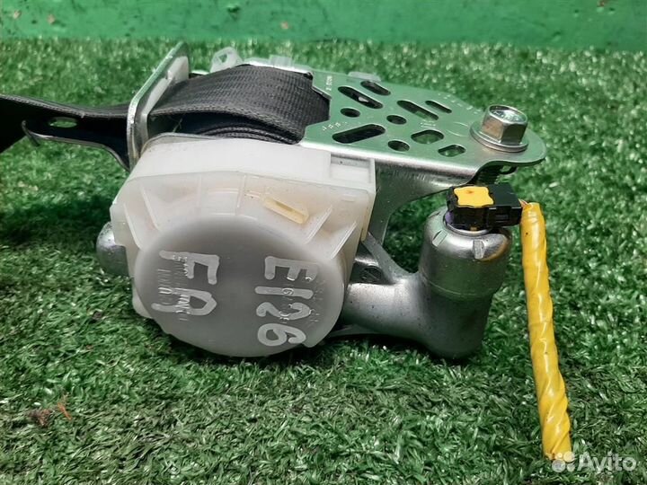 Ремень безопасности передний правый Subaru Forest