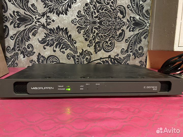 LAB. gruppen E 8:2 усилитель