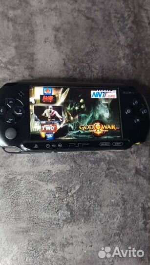 Sony PSP 3008+32gb памяти прошитая 150 игр