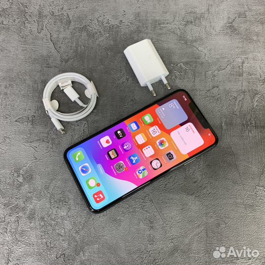 iPhone X, 256 ГБ