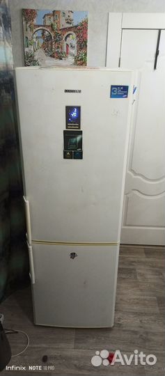 Холодильник самсунг бу - 2х камерный No Frost