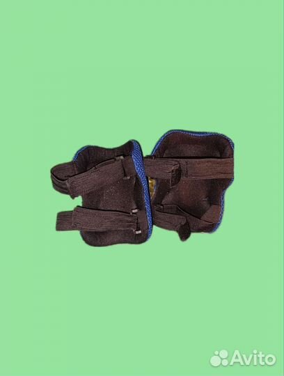 Наколенники