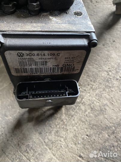 Блок abs volkswagen passat b6