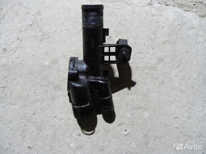 Корпус термостата Renault Scenic Megane II 1.5 DCI