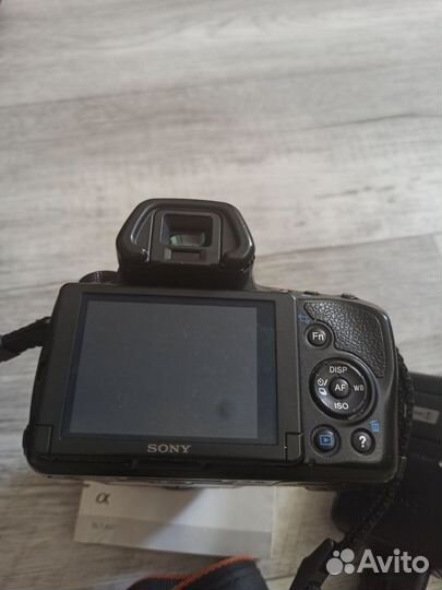 Зеркальный фотоаппарат Sony SLT-A37