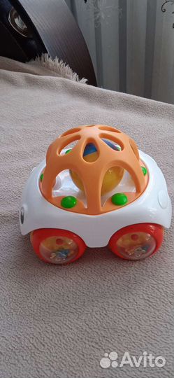 Машинка-погремушка