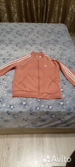 Спортивный костюм adidas