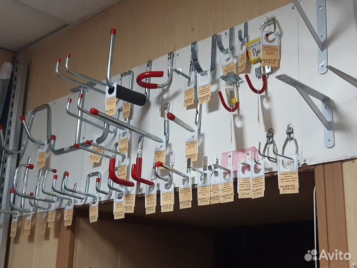 Крюки настенные и потолочные. Держатели