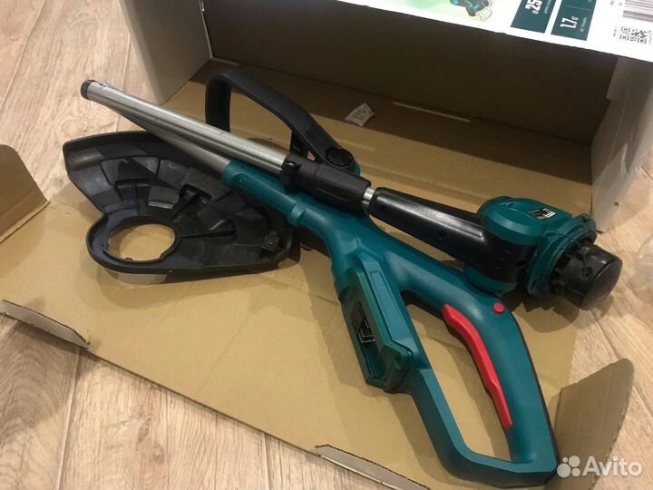 Газонокосилка электрическая