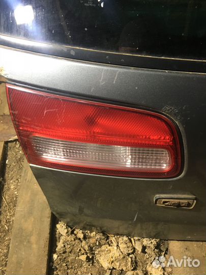 Крышка багажника Ниссан Либерти