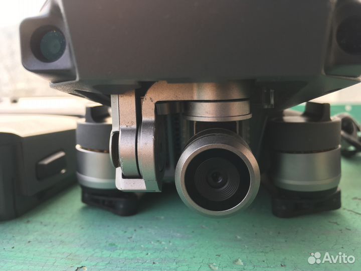 Квадрокоптер DJI Mavic Pro