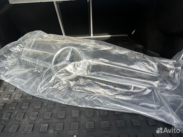 Решетка радиатора w205