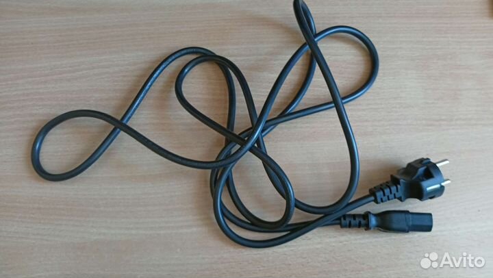 Шнур питания для компьютера