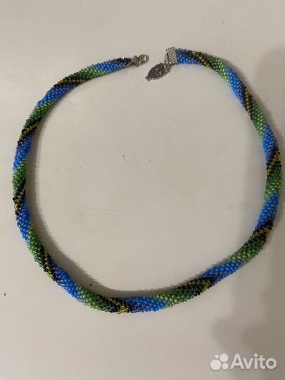 Колье из бисера