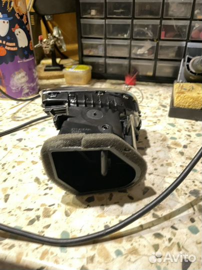 Дефлектор Audi A5 левый (8T2 820 901 B)