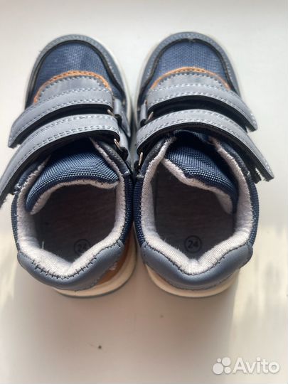 Кроссовки на мальчика 24 размер