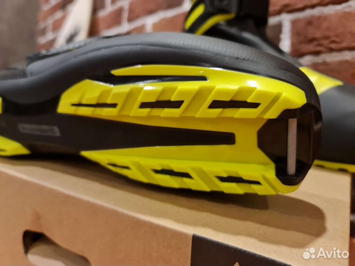 Ботинки лыжные Fischer RCS Carbon, конек, новые