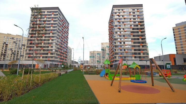 2-к. квартира, 55 м², 4/17 эт.