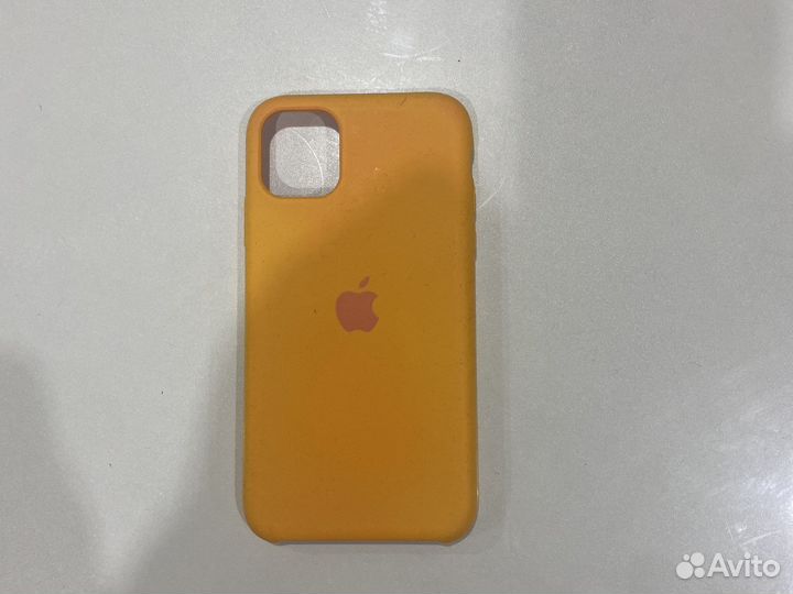 Чехол на iPhone 11