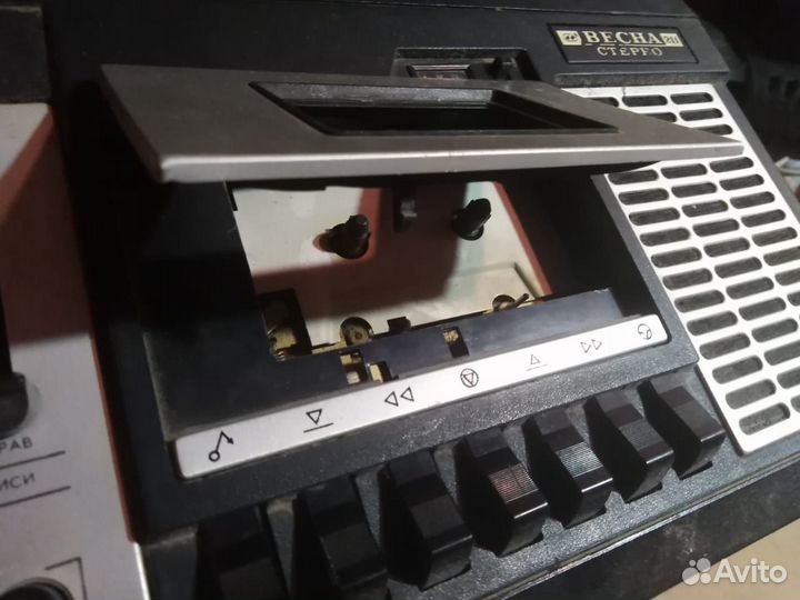 Магнитофон 