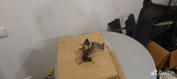 Замок зажигания Toyota Corolla E150/2006