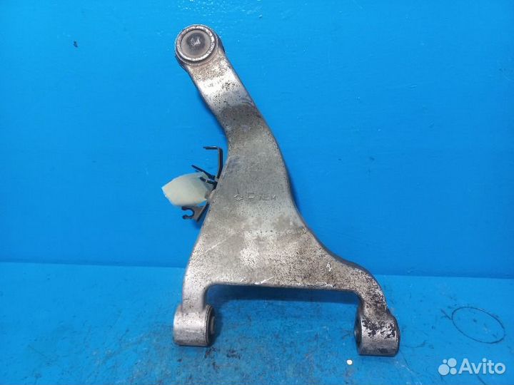 Рычаг подвески верхний задний правый Nissan Murano