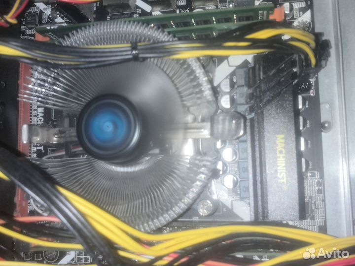 Материнская плата Machinist 2.72 с 8Гб и Xeon 2.9G