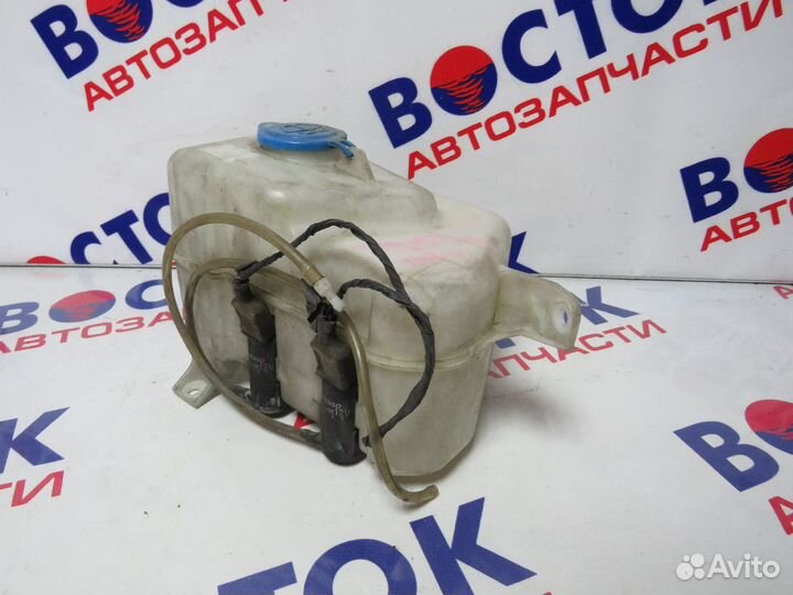 Бачок омывателя suzuki escudo TA02W, TA52W, TD02W