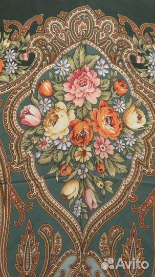 Павловопосадская шаль и платок