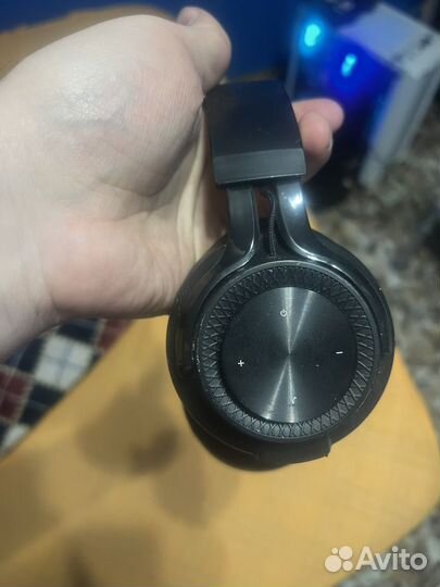 Беспроводные наушники блютуз