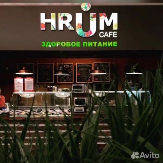 Повар холодного цеха в столовую