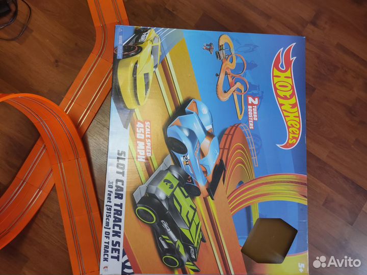 Гоночный трек hot wheels